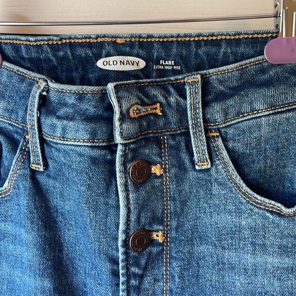 Old Navy jeans - Picture 2 of 5